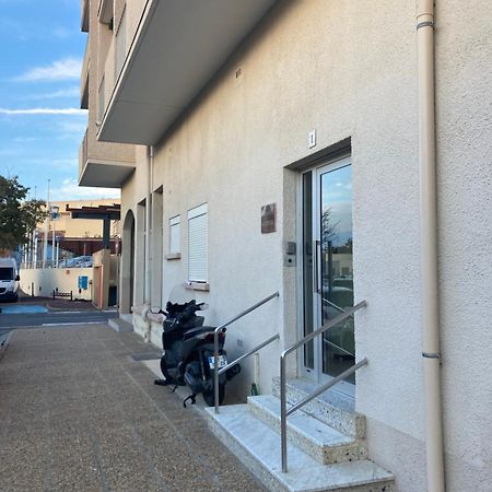 Superbe Studio A Canet En Roussillon Proche De La Plage エクステリア 写真